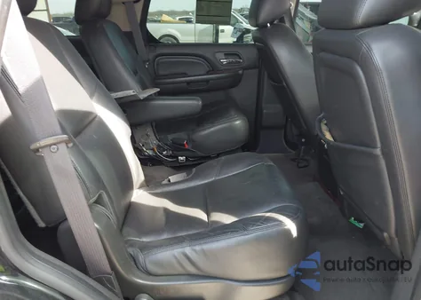 2012 Cadillac Escalade Premium z USA, uszkodzony, nr VIN 1GYS3CEF3CR245206